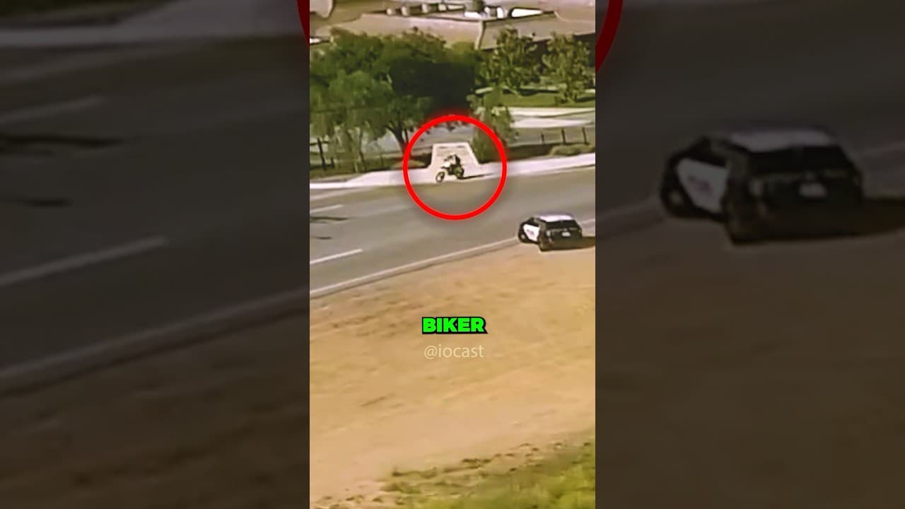Crazy Biker Escapes Cops on Camera