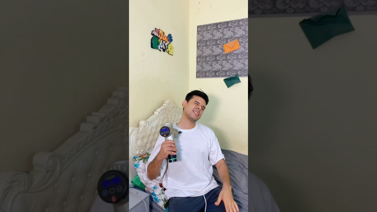 لما تتحكم في أبوك وأمك وتطلب اندومي كوري😂😂 #comedy #لينجو