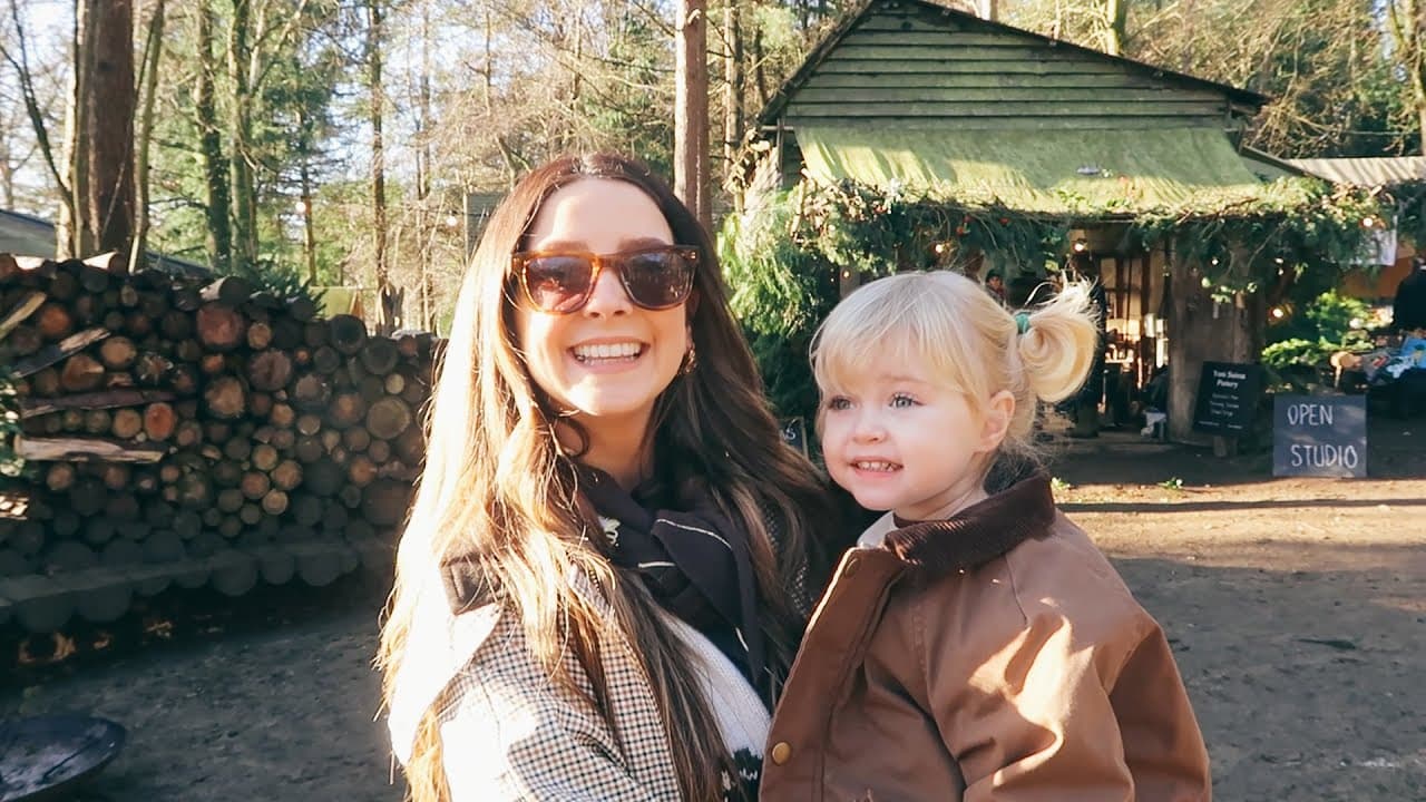 Festive Woodland Walk & Evening Drone Show | Vlogmas Day 13