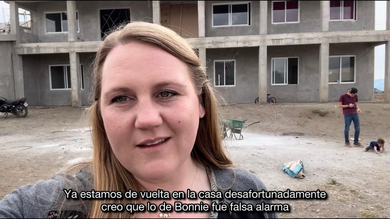 Saturday in Our Life Living in Mexico ❤️🇲🇽❤️ Building Our Forever Home & Shopping - Vlogmas Day 11